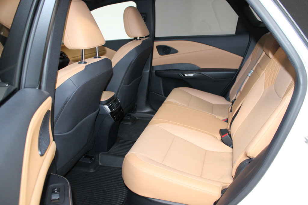 Used 2025 Lexus RX 350 Premium w/ Accessory Package (Z1) FWD image 23