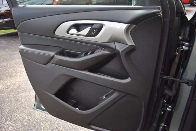 Certified 2023 Chevrolet Traverse LT FWD image 36