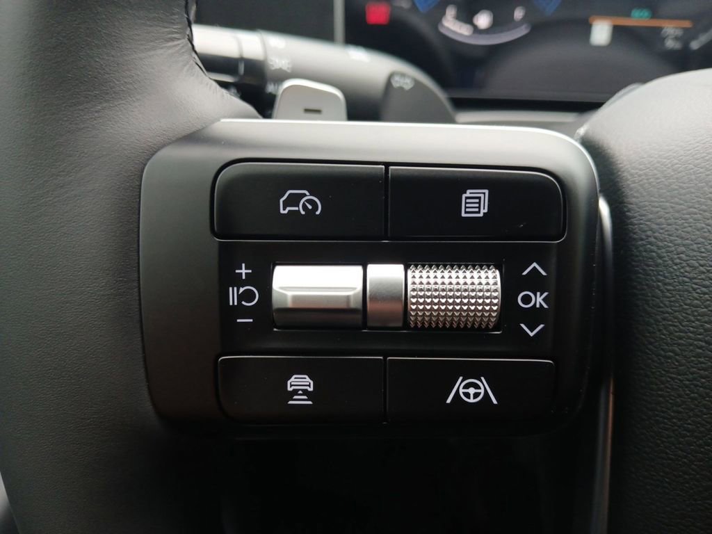 New 2026 Hyundai Santa Fe SE FWD image 18