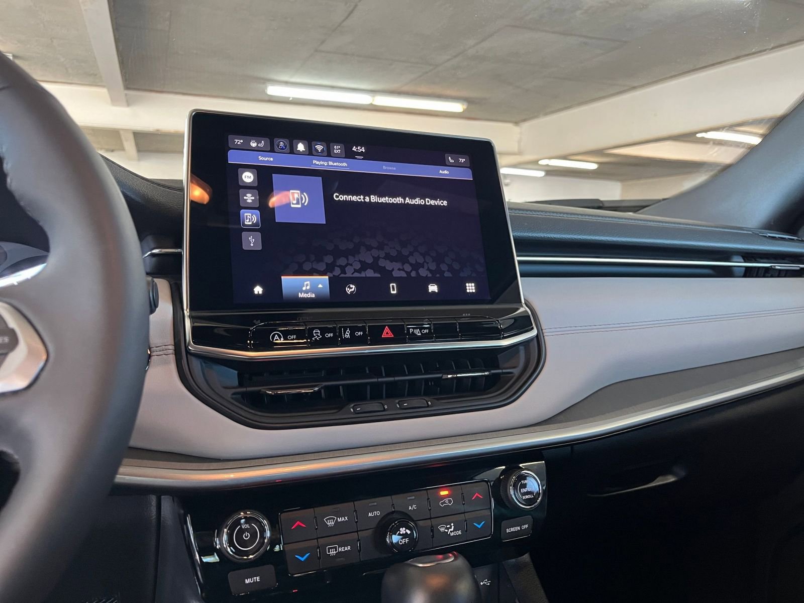 Used 2025 Jeep Compass Limited image 21