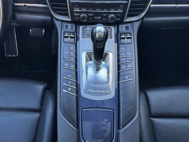 Used 2016 Porsche Panamera Edition RWD image 37