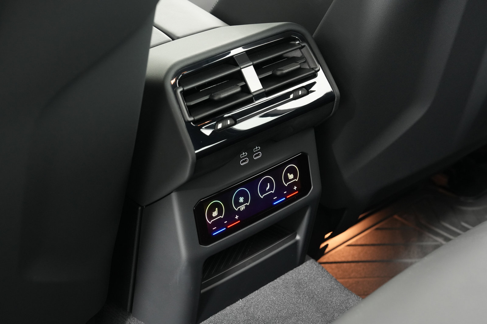 Used 2025 BMW M5 Touring AWD/4WD image 28