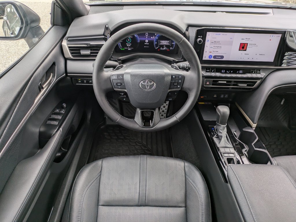 Used 2026 Toyota Camry XSE FWD image 15