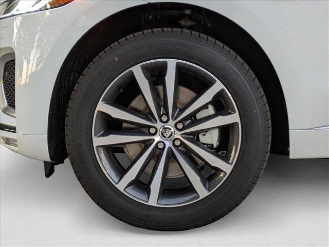 New 2025 Jaguar F-PACE R-Dynamic S image 10