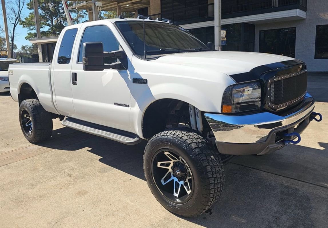 Used 2000 Ford F250 Lariat