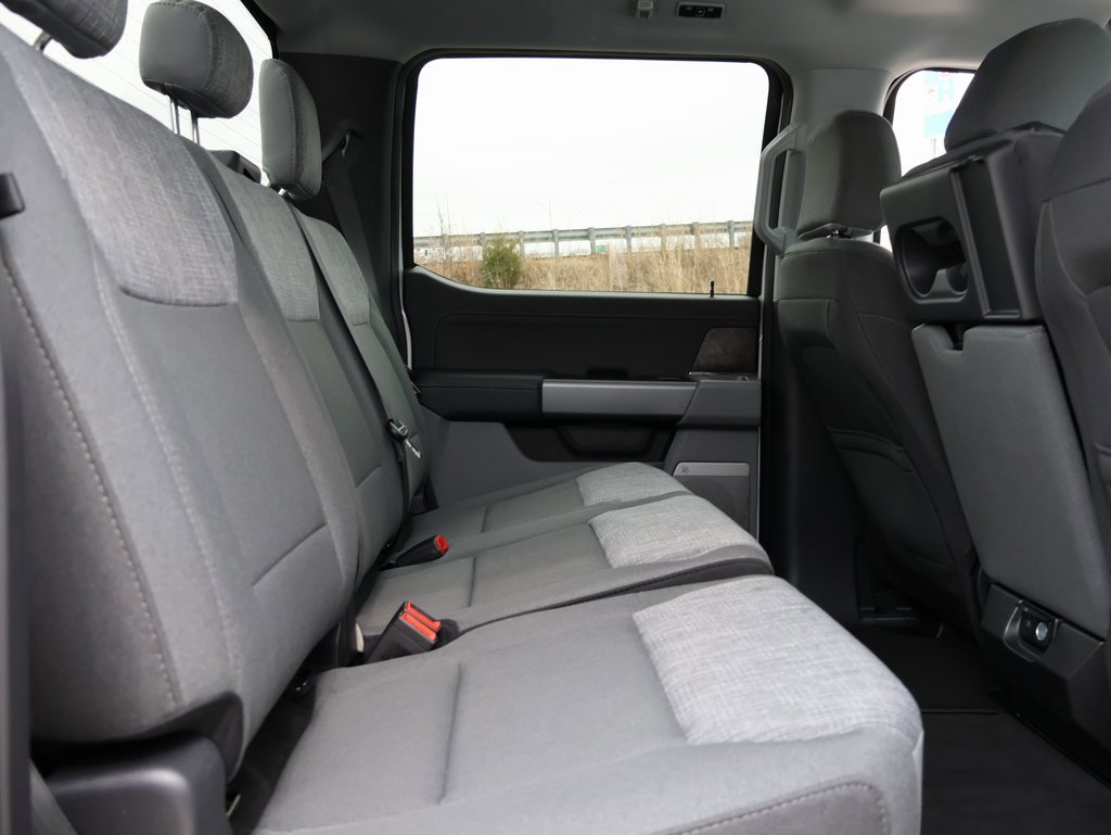 New 2026 Ford F250 XLT w/ XLT Premium Package image 12