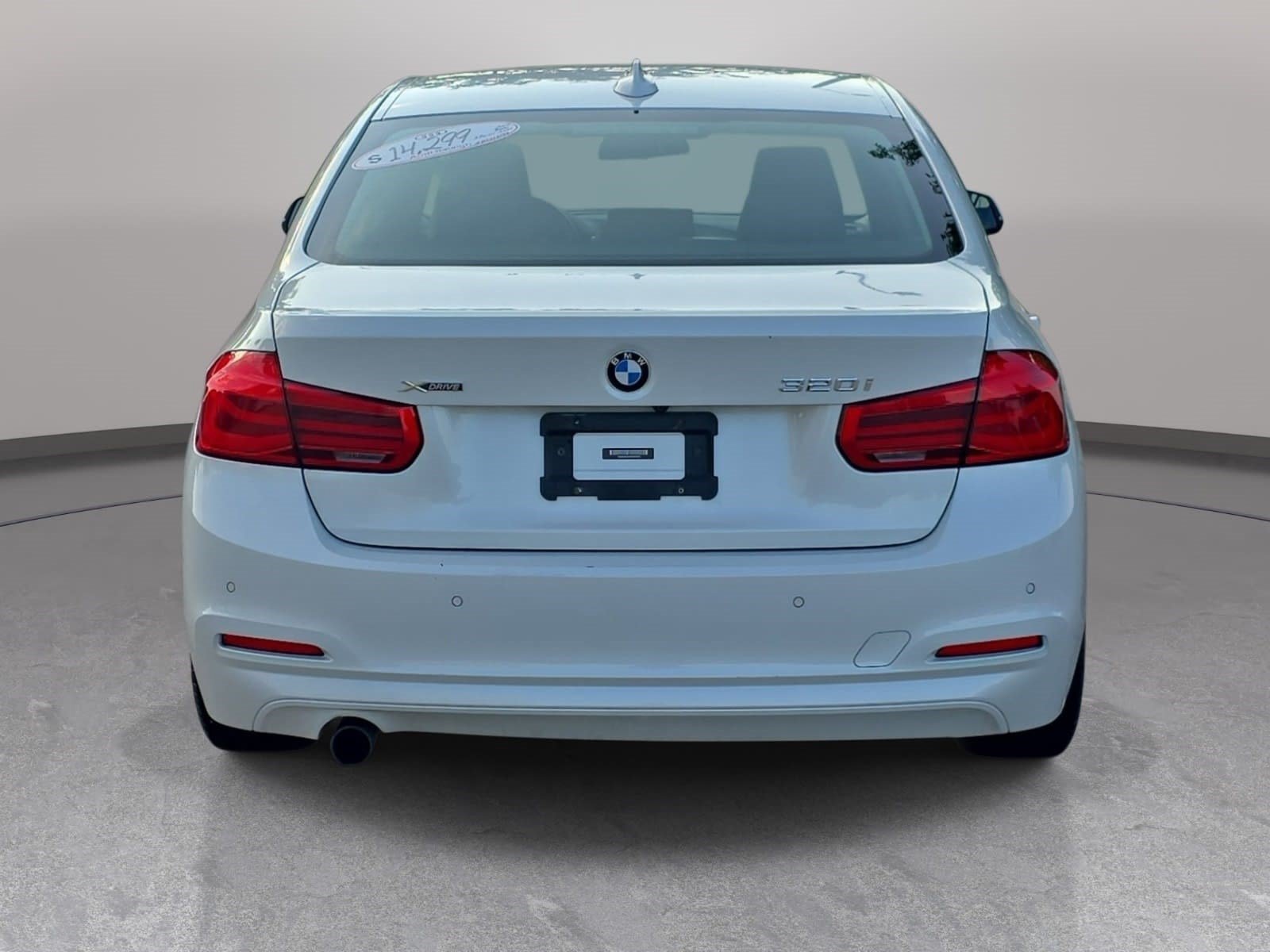 Used 2017 BMW 320i xDrive Sedan AWD/4WD image 6