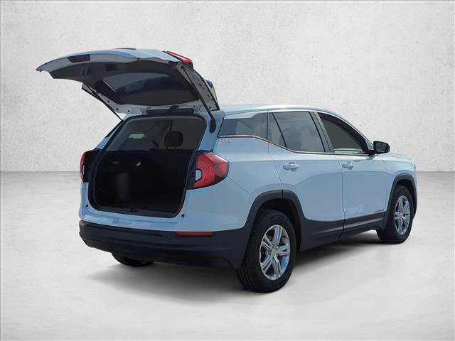 Used 2024 GMC Terrain SLE image 5