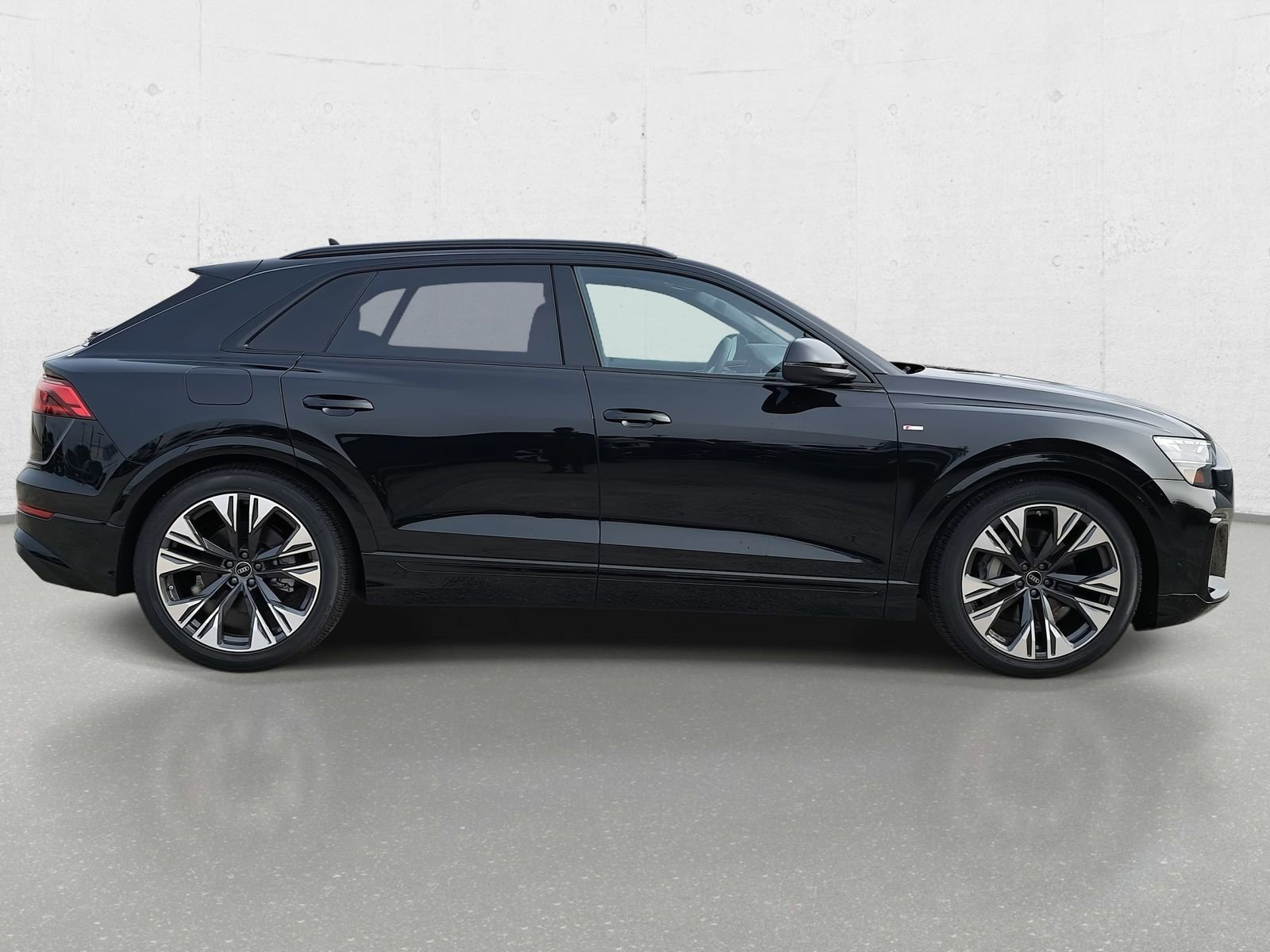 New 2026 Audi Q8 Prestige image 4