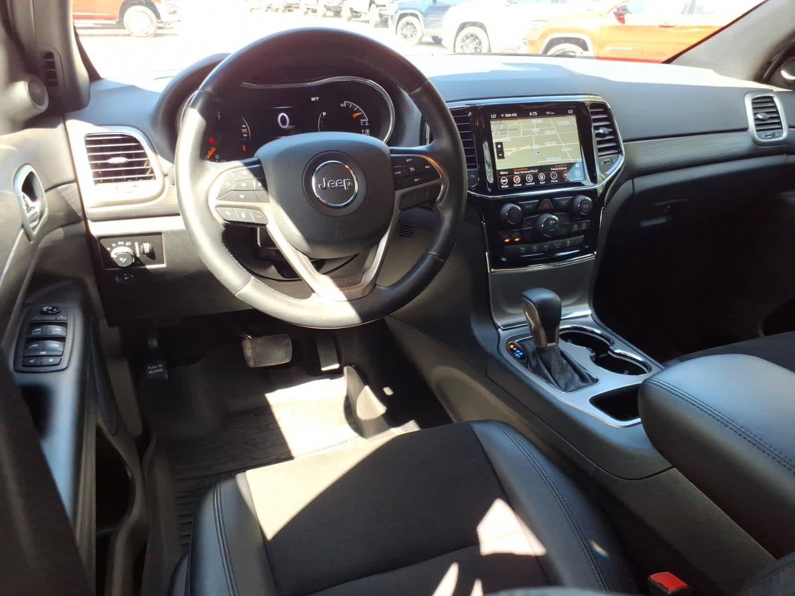 Used 2021 Jeep Grand Cherokee Laredo X AWD/4WD image 11