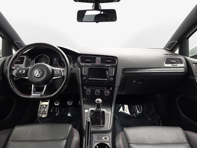 Used 2015 Volkswagen GTI SE FWD image 13