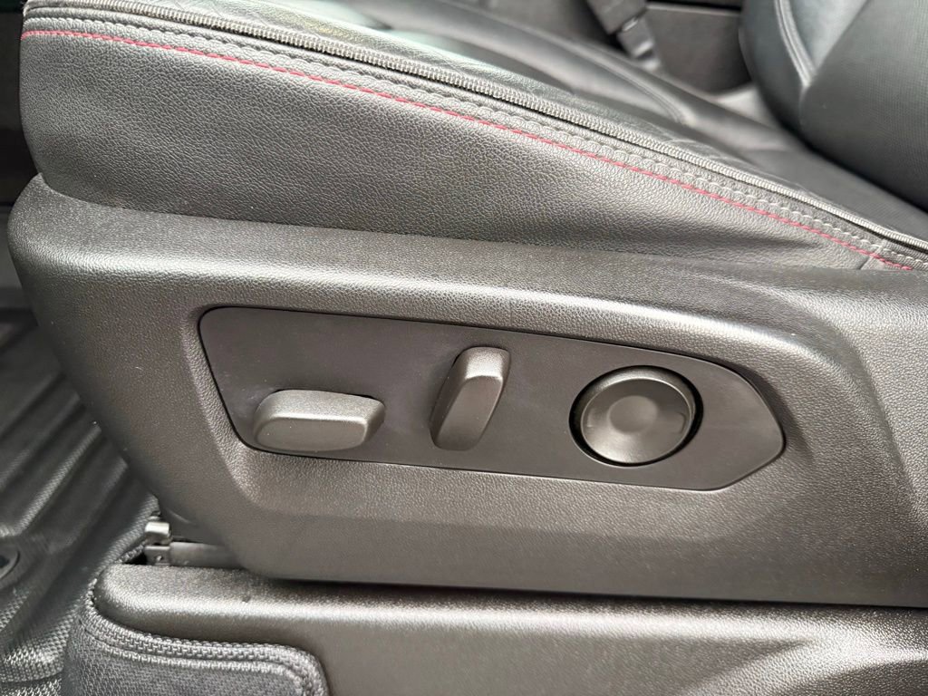 Used 2021 Chevrolet Tahoe RST w/ Luxury Package image 15