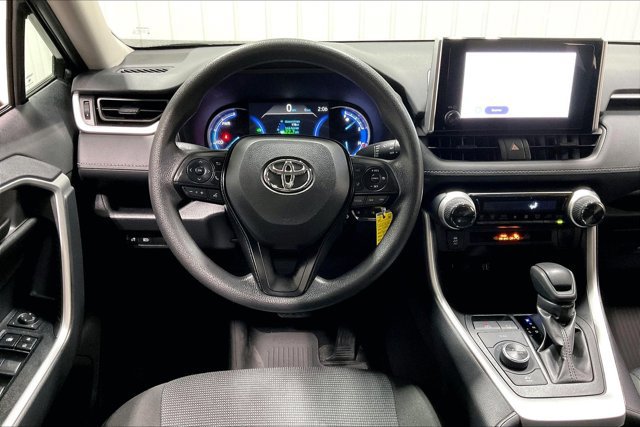 Certified 2025 Toyota RAV4 LE AWD/4WD image 5