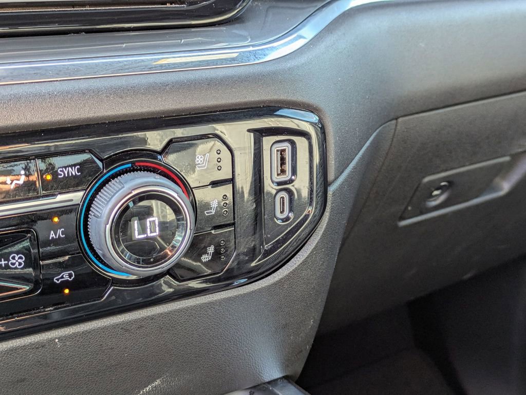 Used 2025 Chevrolet Silverado 2500 High Country w/ High Country Premium Package image 26