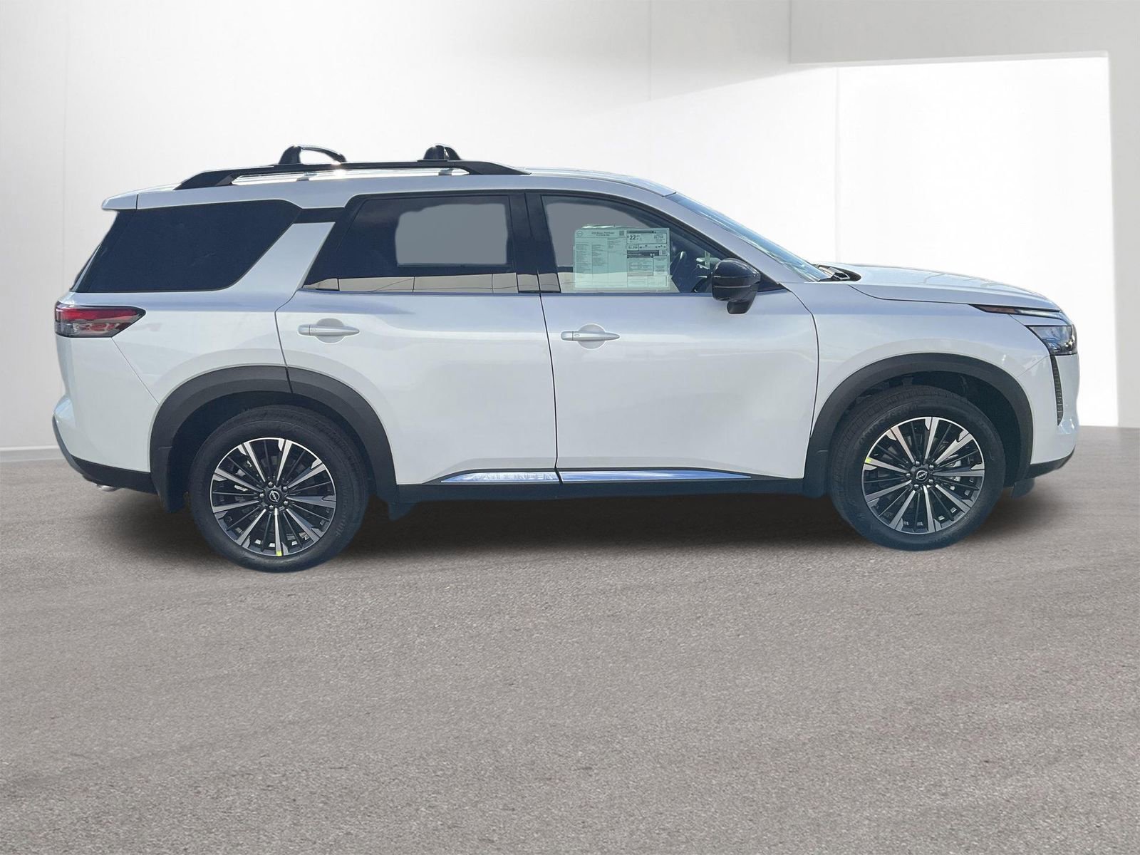 New 2026 Nissan Pathfinder Platinum w/ Cargo Package AWD/4WD image 32