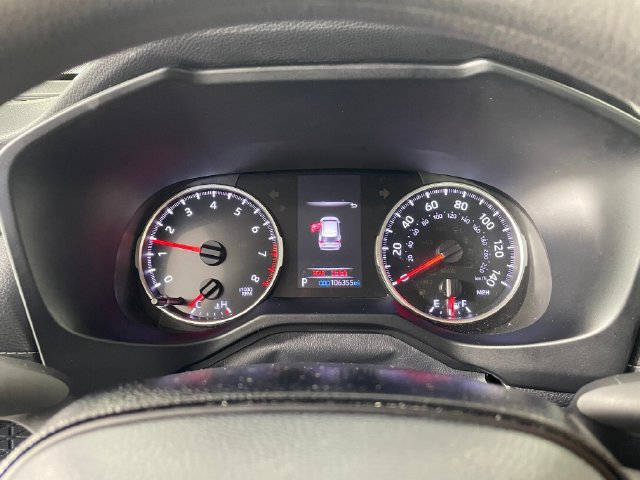Used 2020 Toyota RAV4 LE AWD/4WD image 5
