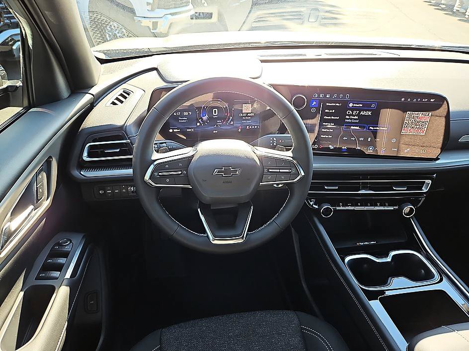 New 2027 Chevrolet Traverse LT w/ Midnight/Sport Edition AWD/4WD image 13