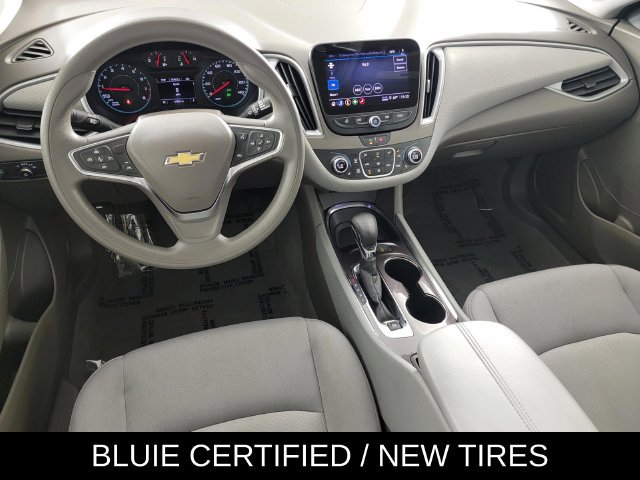 Used 2025 Chevrolet Malibu LT FWD image 32