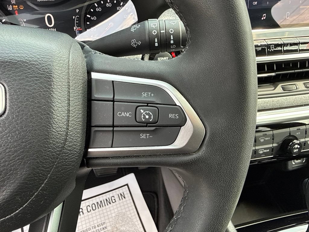 Used 2023 Jeep Compass Latitude AWD/4WD image 26