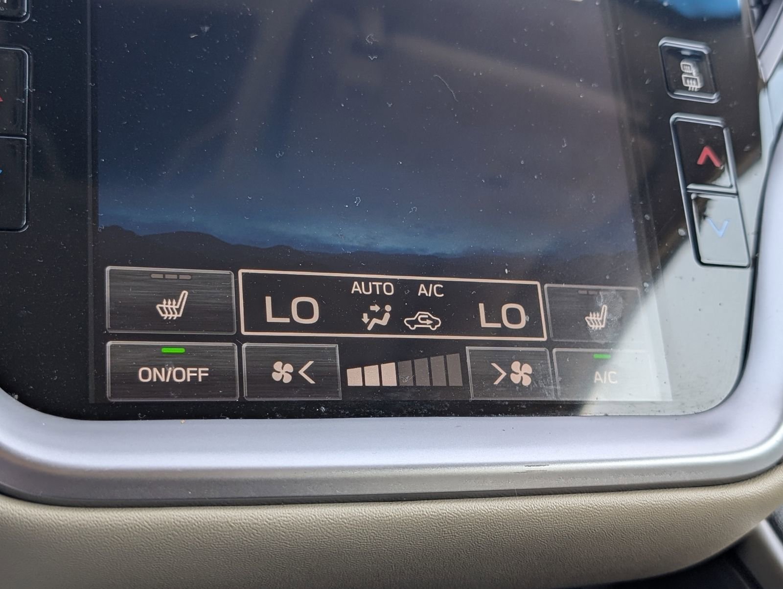 Used 2022 Subaru Outback Limited image 14