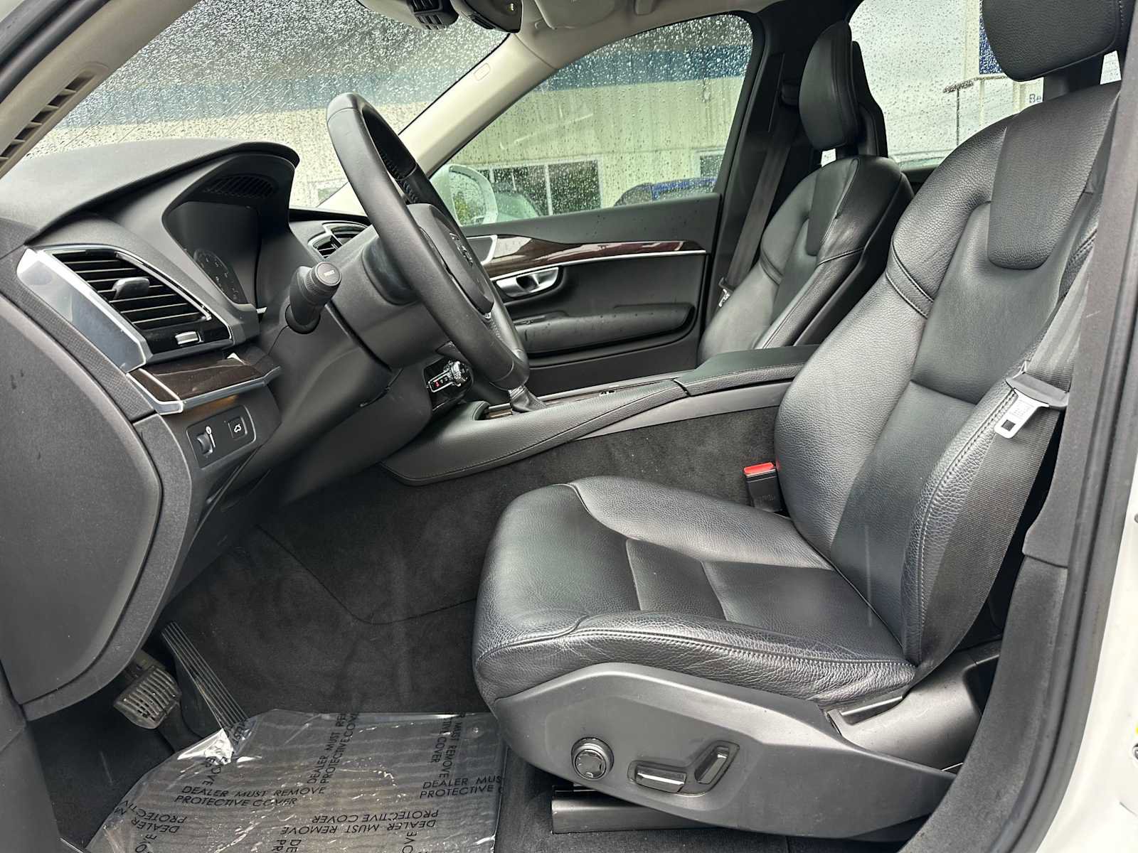 Used 2017 Volvo XC90 T6 Momentum w/ Vision Package AWD/4WD image 20