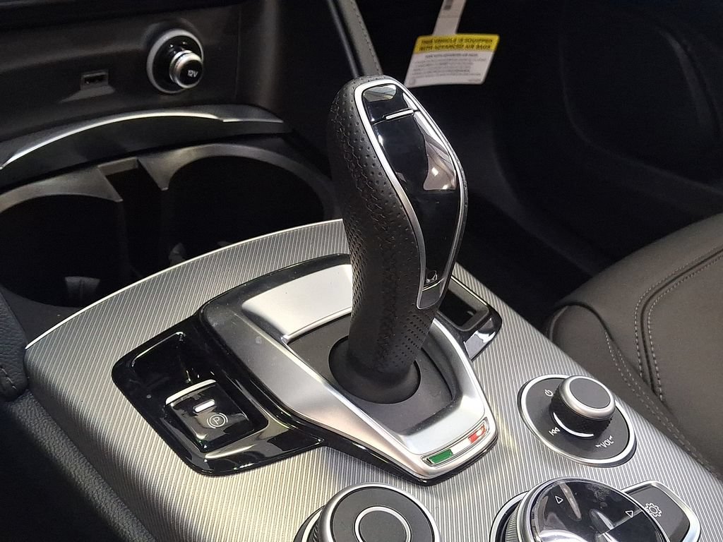 New 2026 Alfa Romeo Stelvio Sprint AWD/4WD image 10
