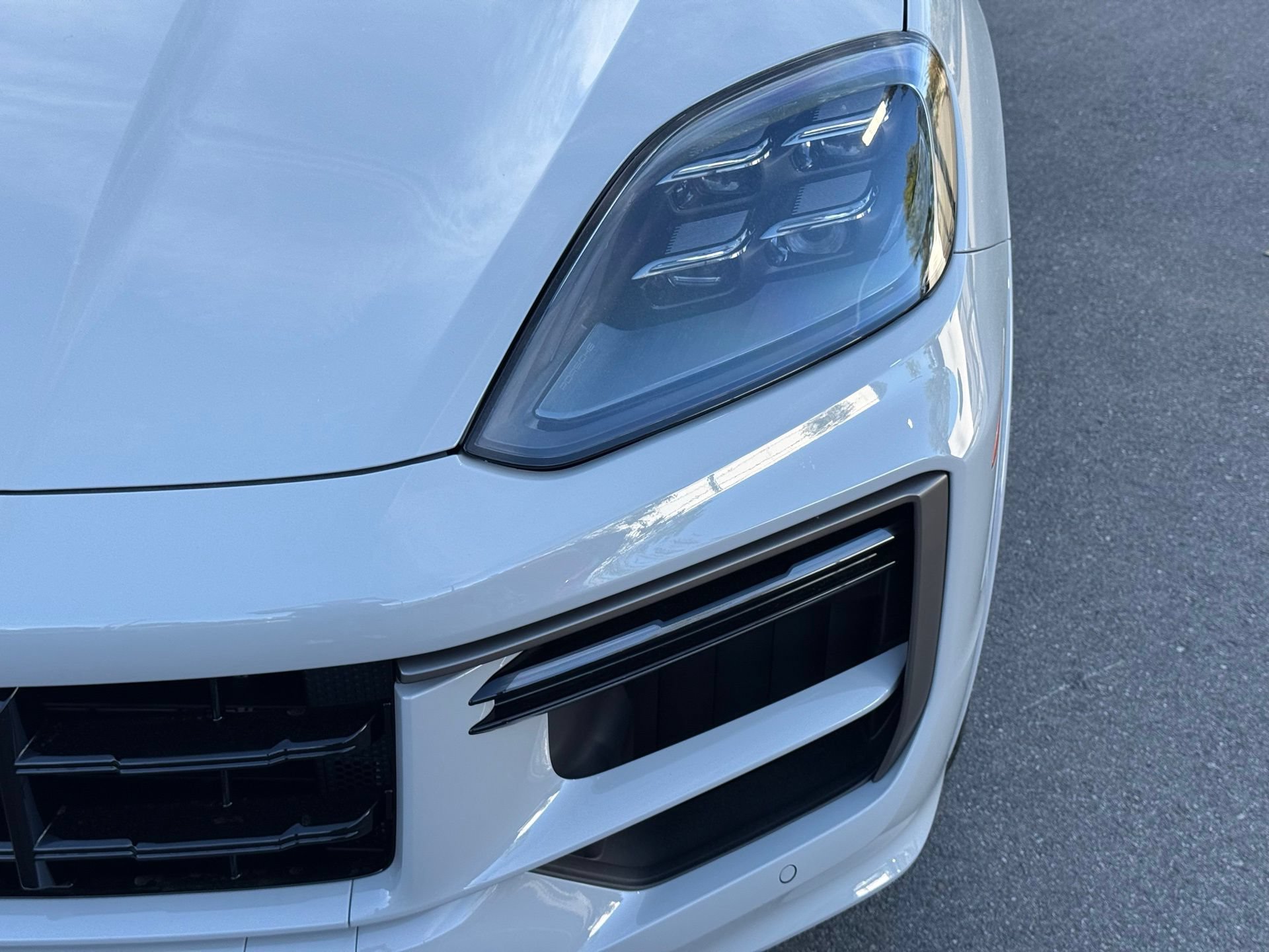 New 2026 Porsche Cayenne Turbo AWD/4WD image 11