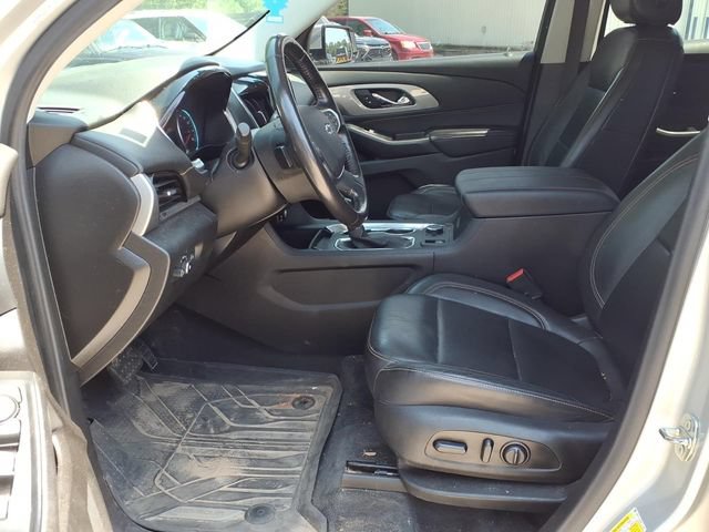 Used 2021 Chevrolet Traverse RS w/ LPO, Floor Liner Package AWD/4WD image 11