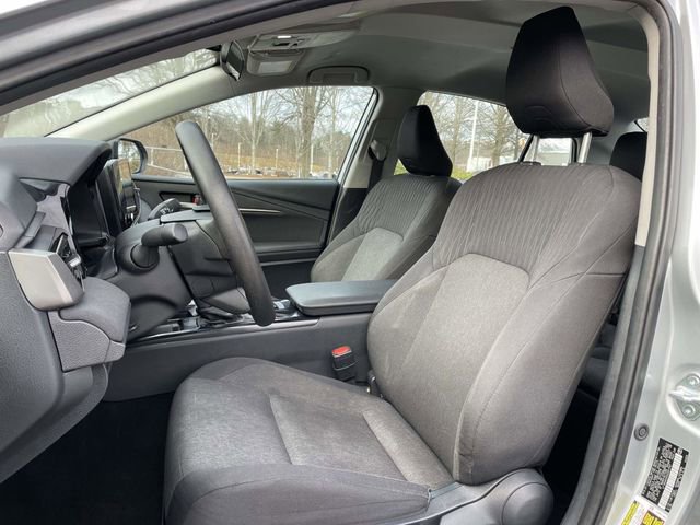 Used 2025 Toyota Camry LE image 19