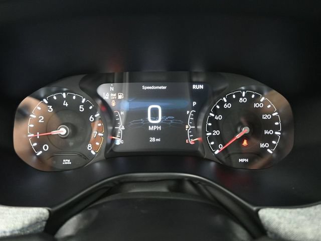 New 2025 Jeep Compass Latitude w/ Sun & Sound Group AWD/4WD image 36