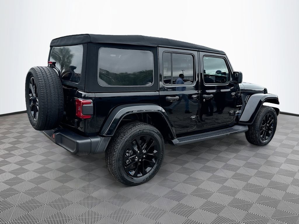 Used 2023 Jeep Wrangler Unlimited Sahara w/ Cold Weather Group image 6