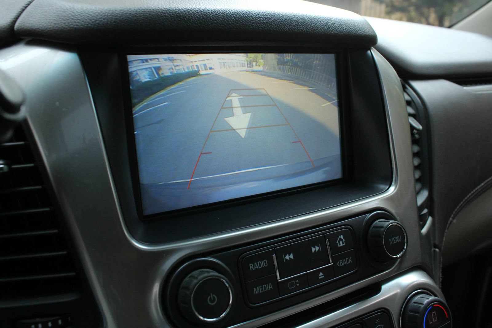 Used 2019 Chevrolet Suburban Premier AWD/4WD image 34