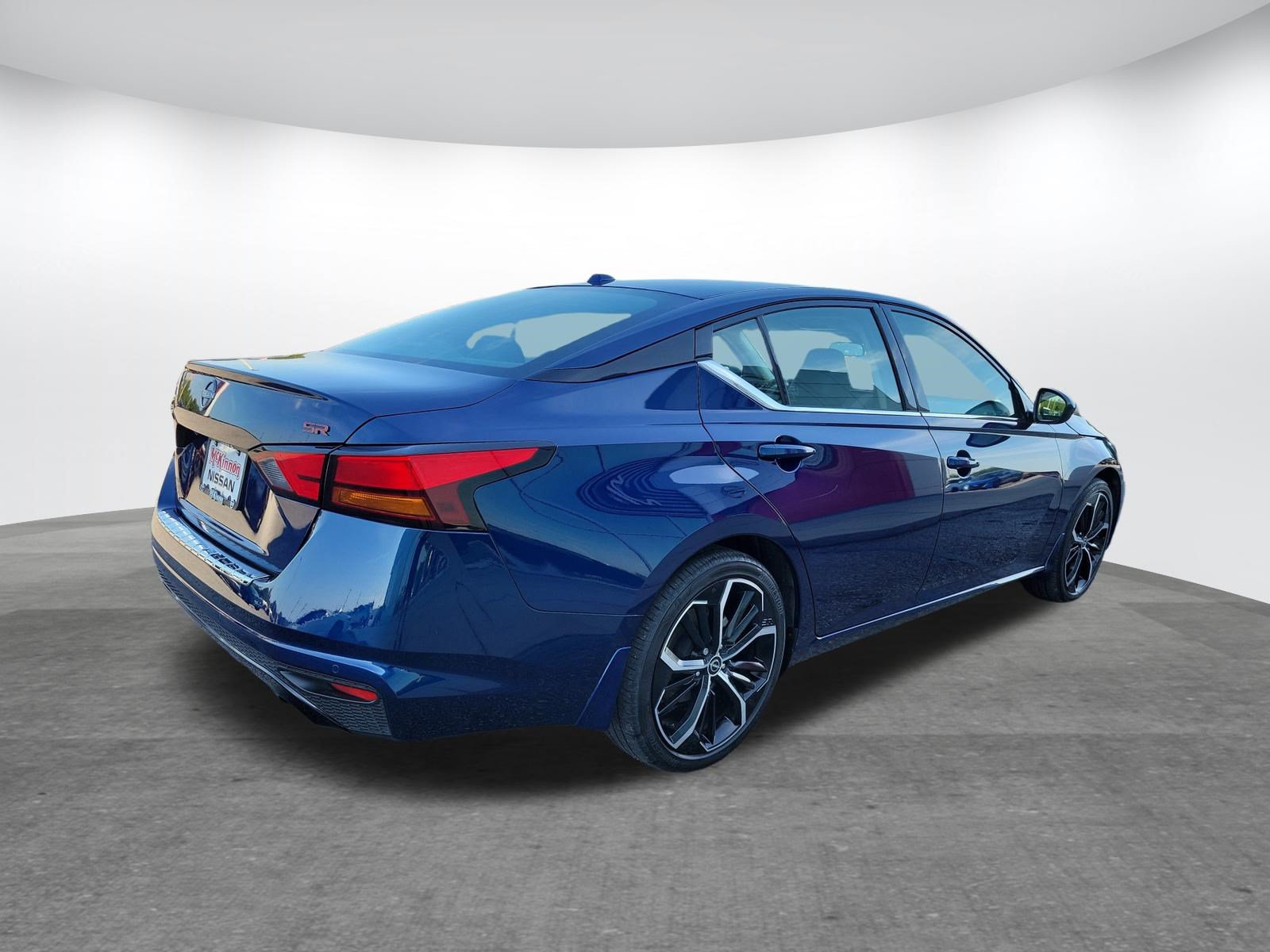 Used 2023 Nissan Altima 2.5 SR FWD image 5