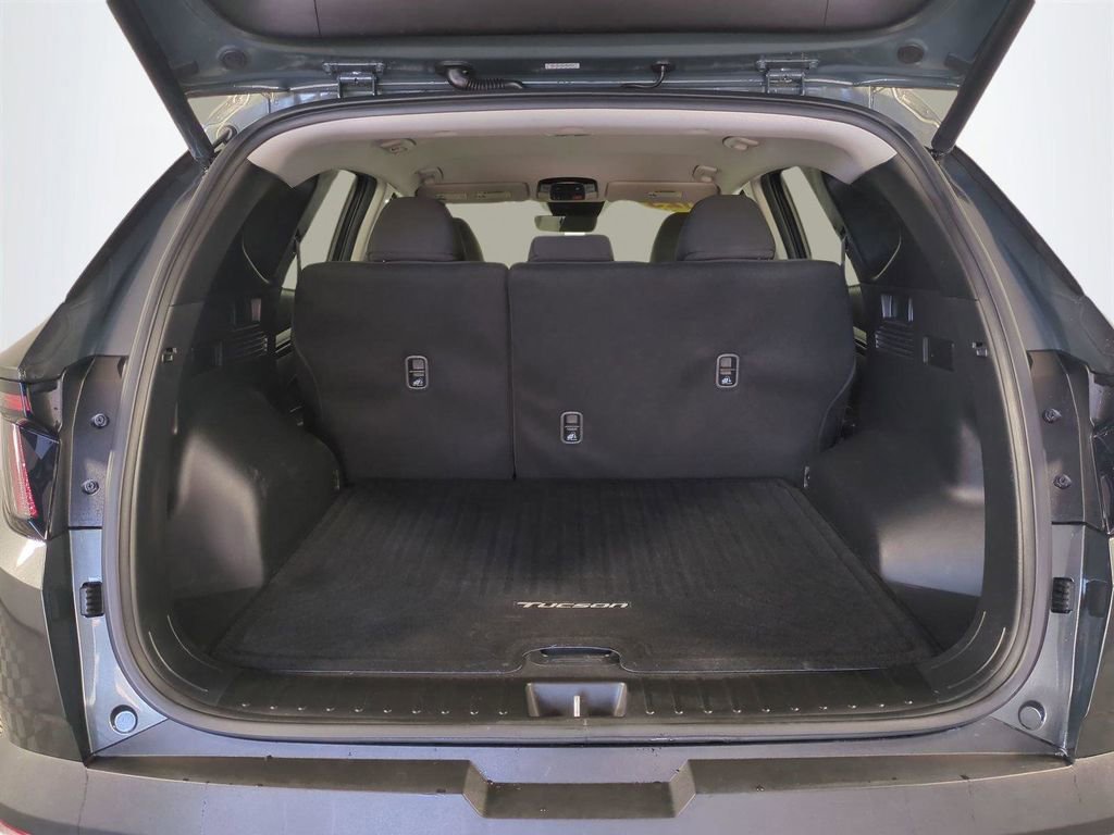 Used 2023 Hyundai Tucson Blue image 14