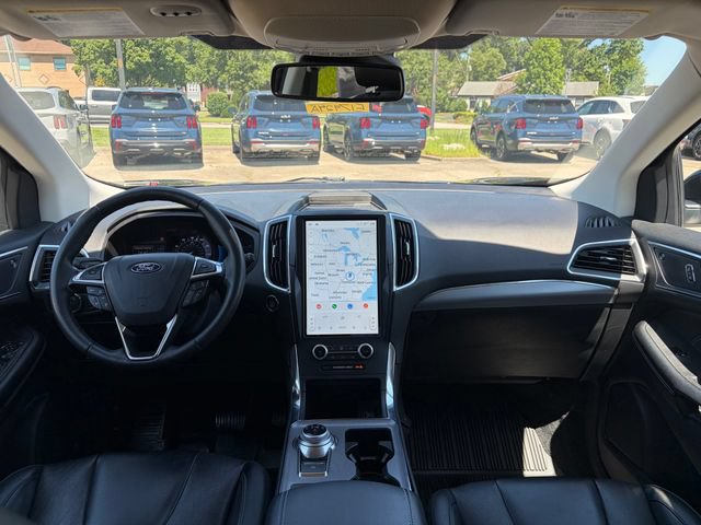 Used 2022 Ford Edge Titanium w/ Equipment Group 301A AWD/4WD image 25