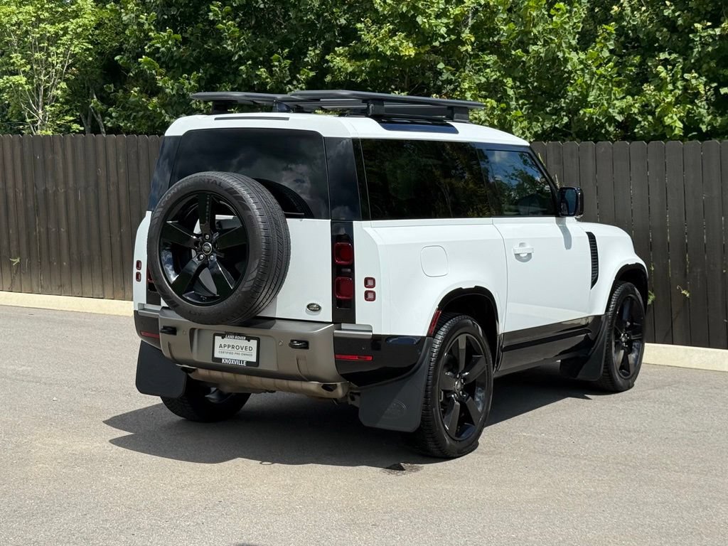 Certified 2022 Land Rover Defender 90 X-Dynamic SE AWD/4WD image 6