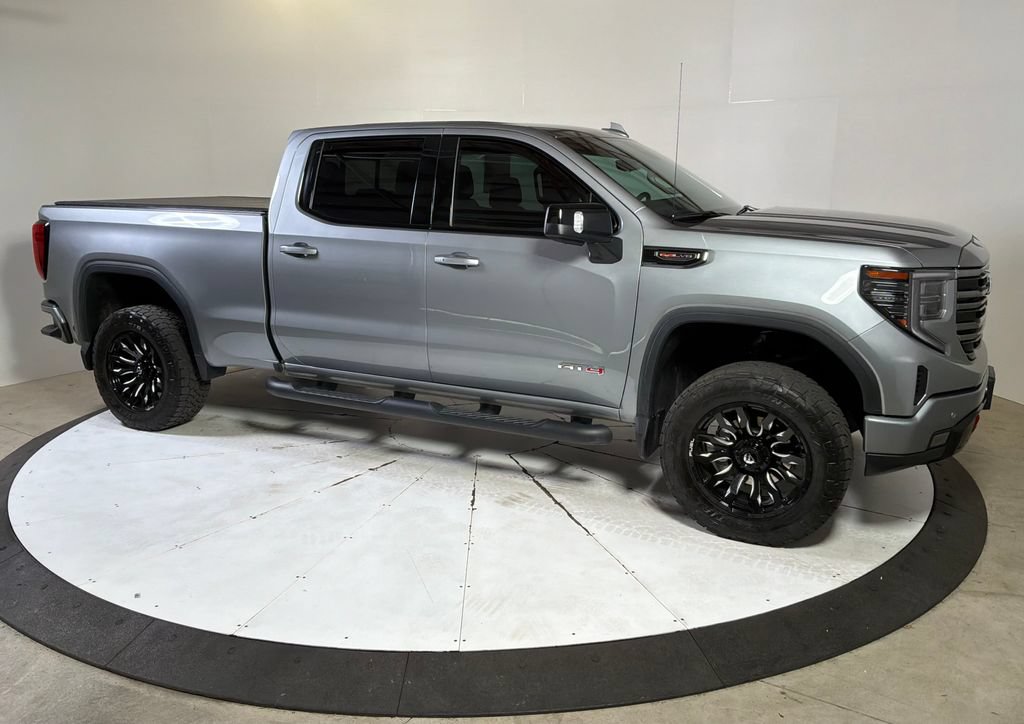 Used 2023 GMC Sierra 1500 AT4 w/ AT4 Premium Package AWD/4WD image 8