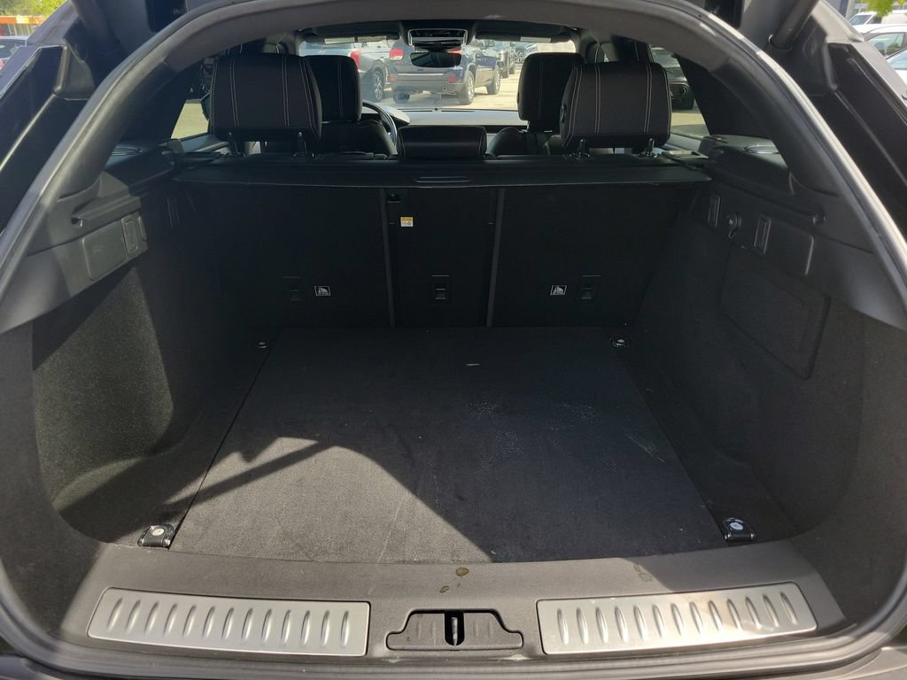 Used 2018 Land Rover Range Rover Velar R-Dynamic SE AWD/4WD image 14