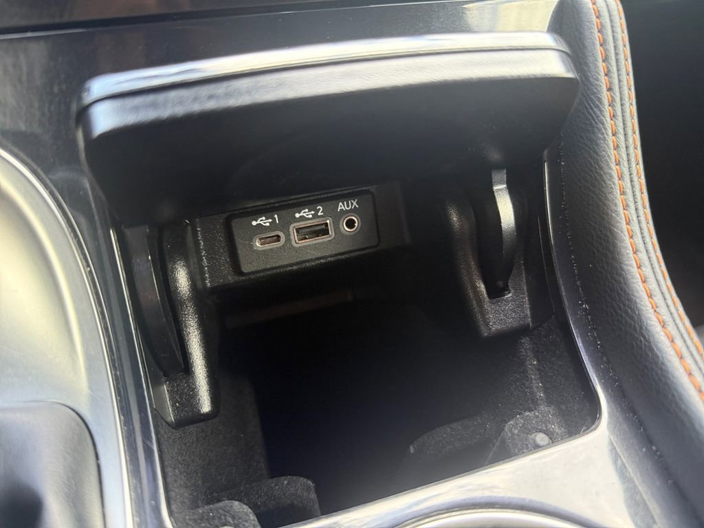 Used 2023 Nissan Maxima SR w/ Sport Mat Group FWD image 27