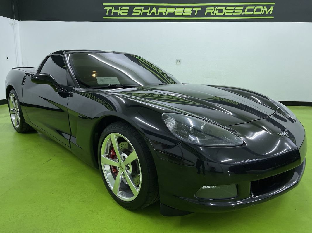 Used 2012 Chevrolet Corvette Coupe w/ 3LT Preferred Equipment Group image 2