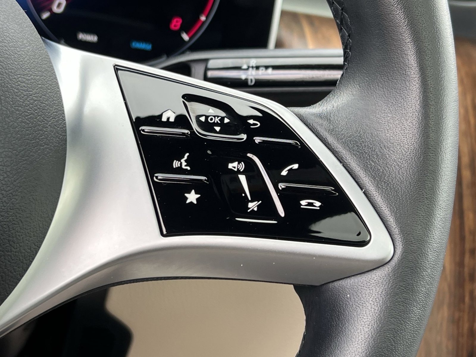 Certified 2024 Mercedes-Benz GLC 300 4MATIC image 29