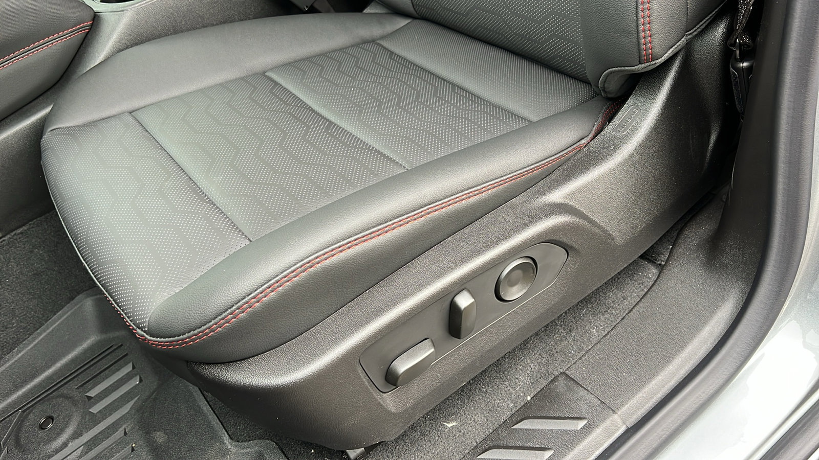 New 2026 Chevrolet Colorado Z71 w/ Technology Package image 18