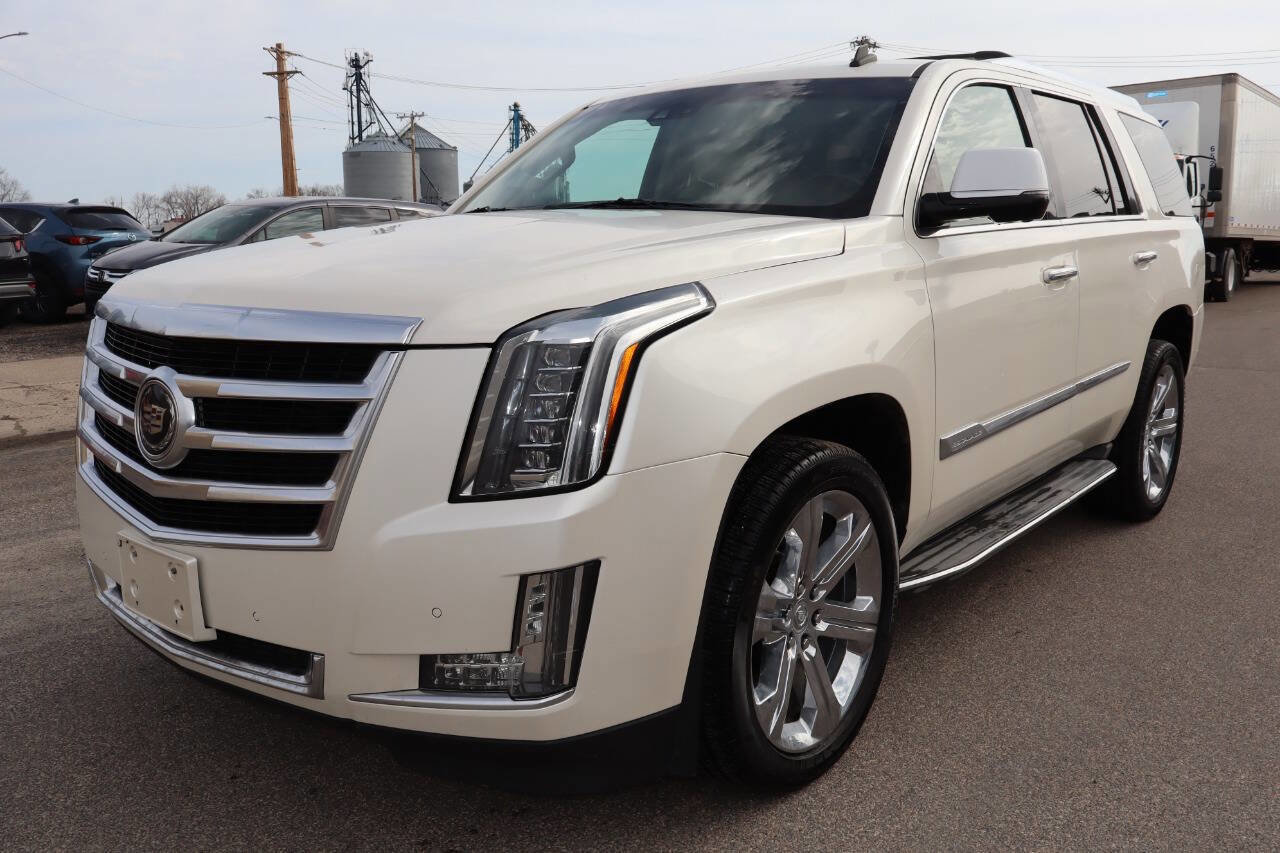 Used 2015 Cadillac Escalade Premium image 1