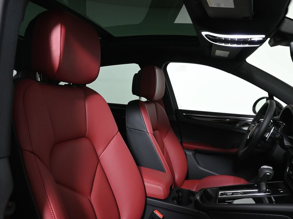 New 2026 Porsche Macan S AWD/4WD image 39