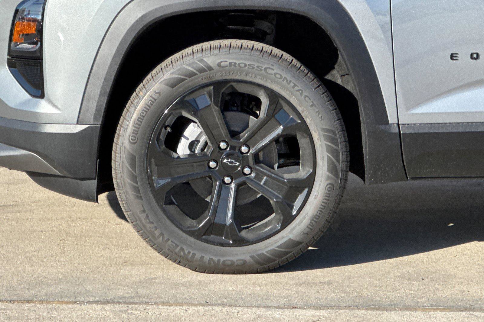 New 2026 Chevrolet Equinox LT w/ Midnight Edition FWD image 36