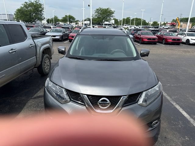 Used 2014 Nissan Rogue SL AWD/4WD image 2