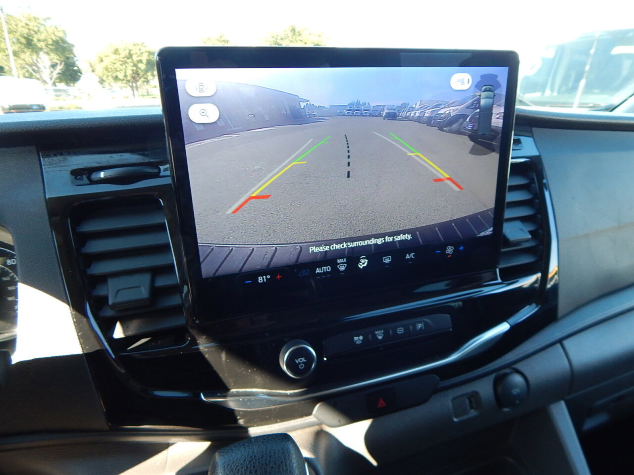 Used 2024 Ford Transit 350 XLT image 22