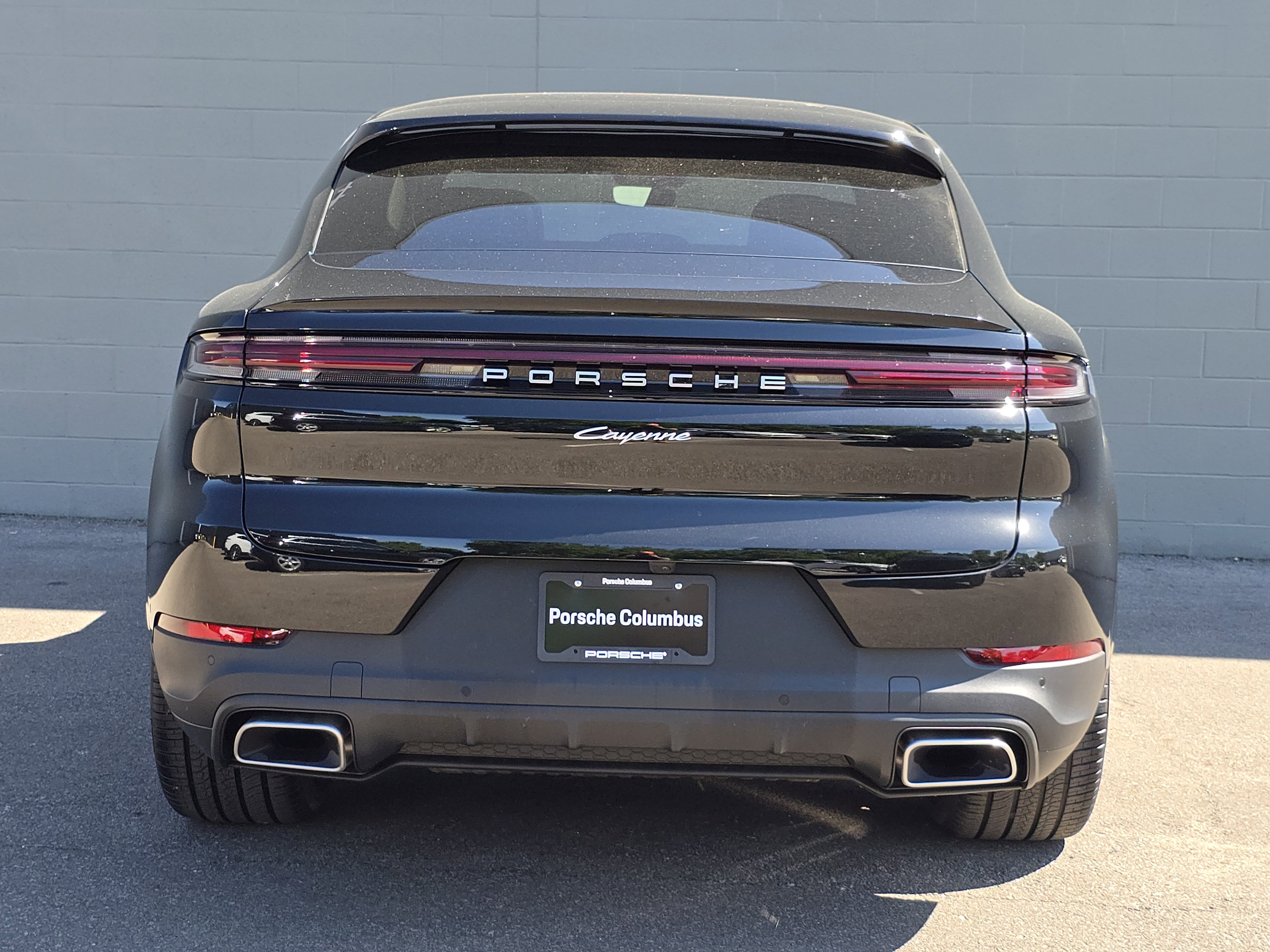 New 2026 Porsche Cayenne Coupe AWD/4WD image 8
