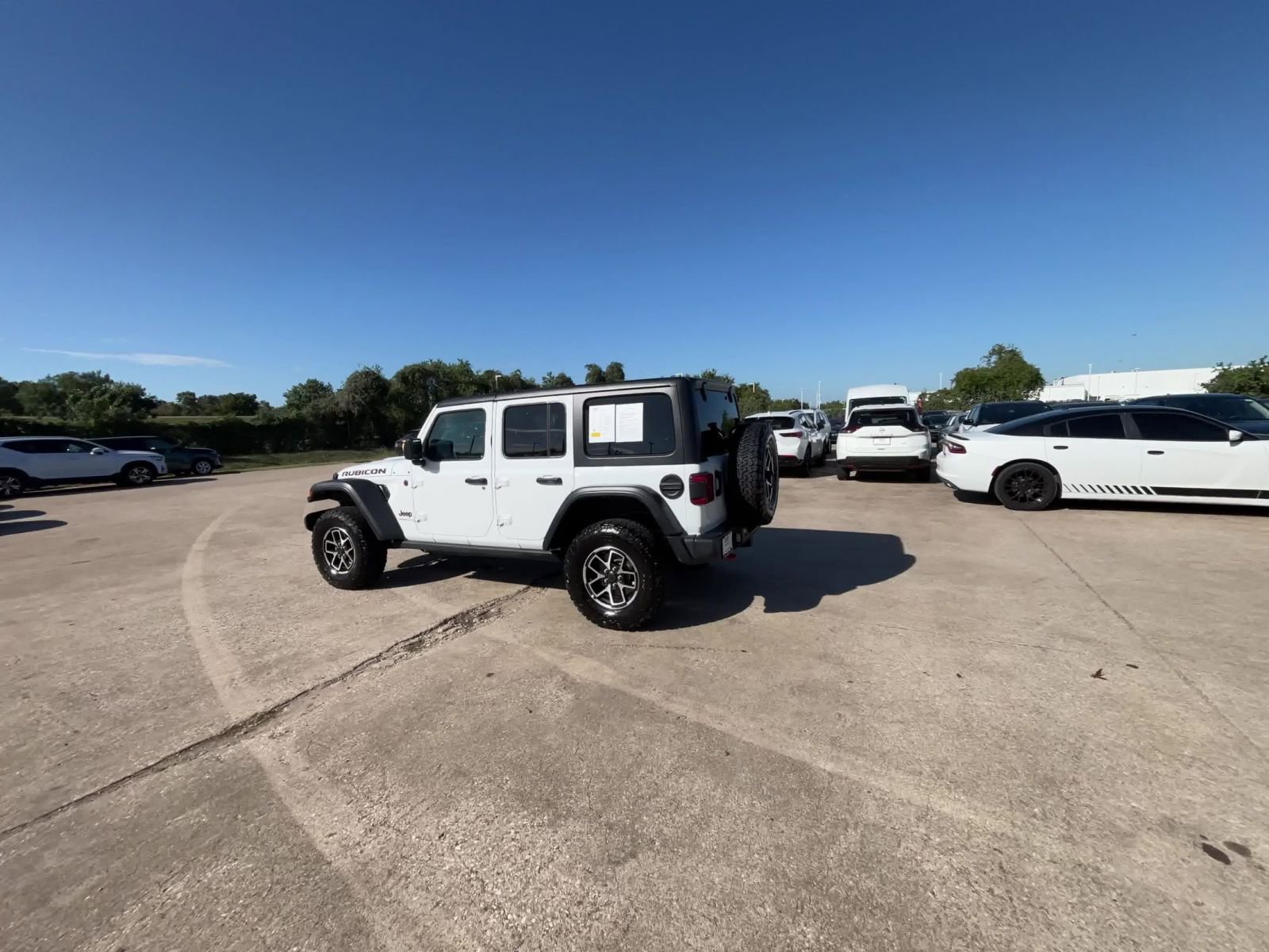 Used 2025 Jeep Wrangler Unlimited Rubicon image 16
