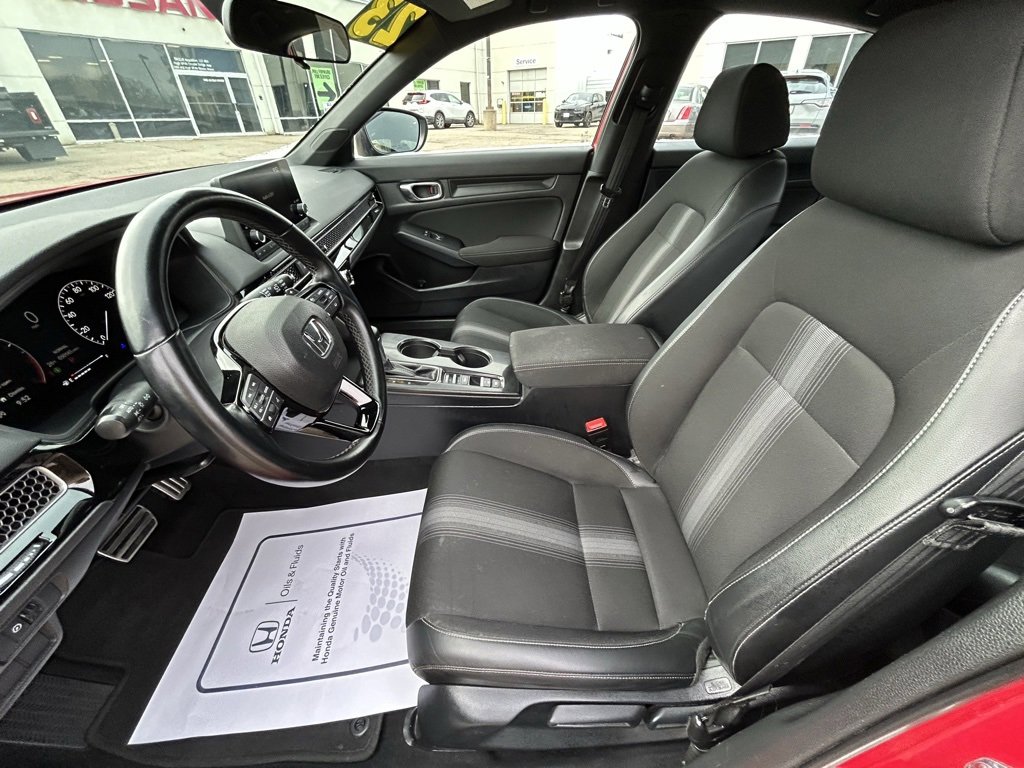 Used 2023 Honda Civic Sport image 6